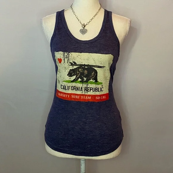 Tops/T-Shirts/Tanks👚 - 2 for $15 or 3 for $20 (Mix & Match) - Picture 1 of 5